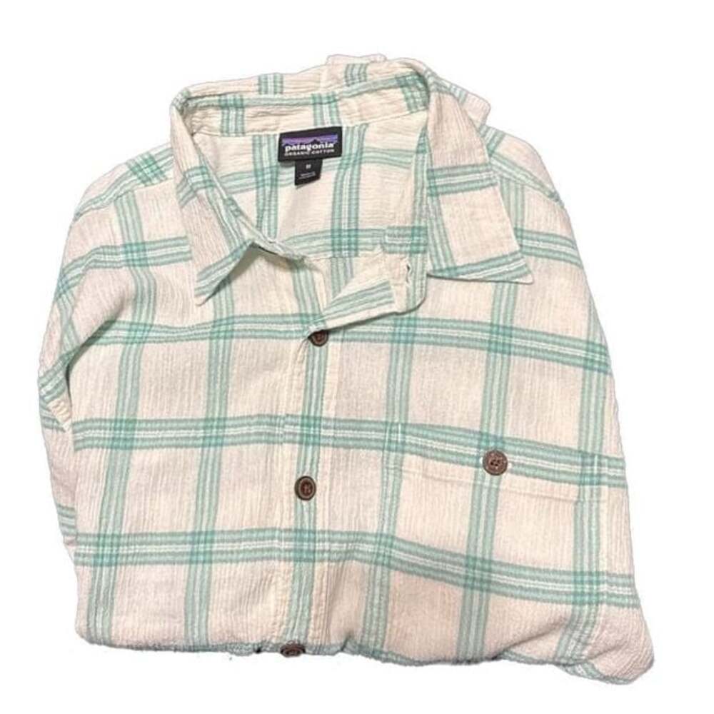 Patagonia Men's Organic Cotton Short Sleeve Plaid Button Up Shirt